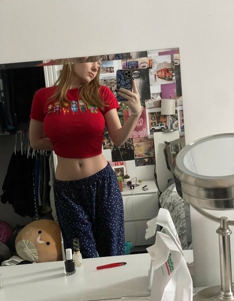 Sarao Sulli 完璧なモデル 写真