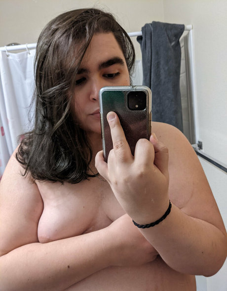oliviadarkk トップ女優 写真