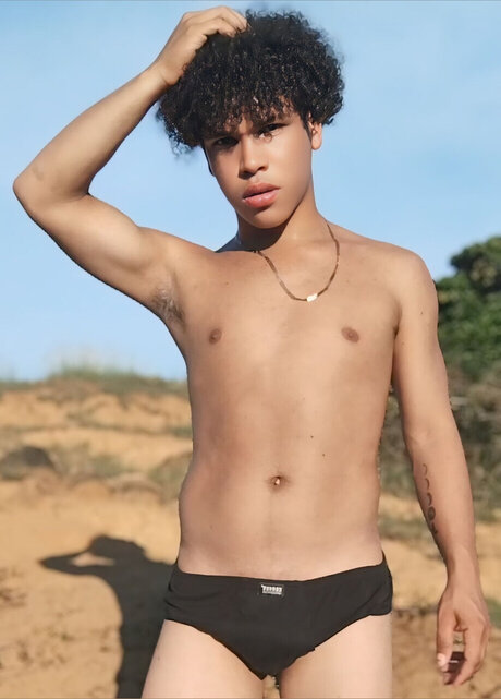 LUIS J NIOR スターセックス 写真