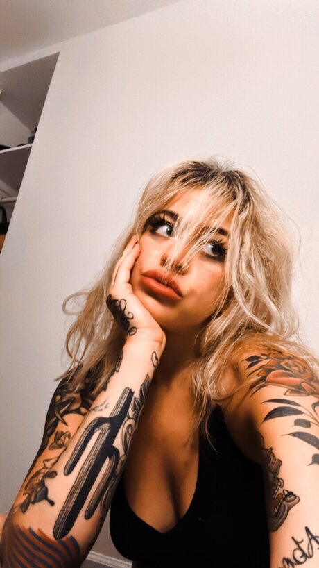 Lucy Ford 最高の女優 画像