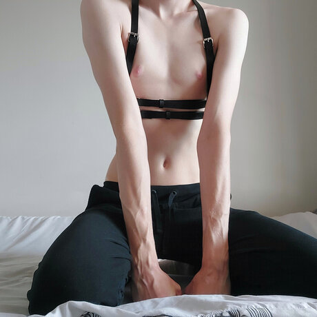 Un  attainable かわいいモデル 写真
