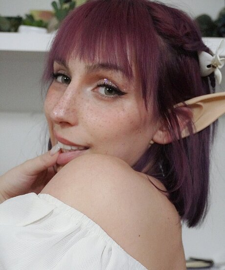Lily Seraphine 裸のモデル 画像