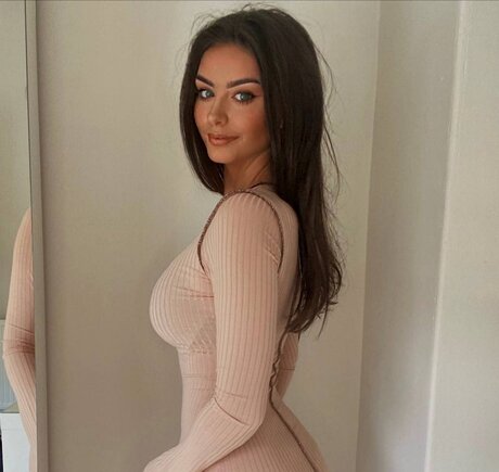 UK ポルノスター 美しい 画像