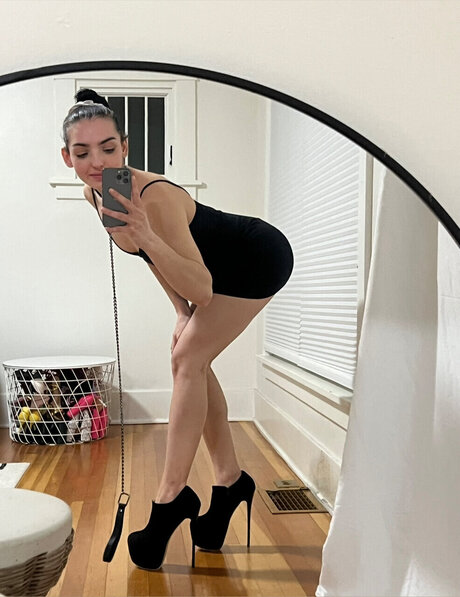 Stripper Fay 可愛い女優 写真