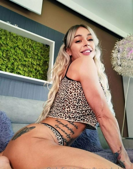 brandy love ヌードのポルノスター 写真