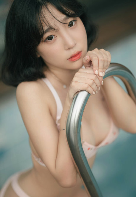 Kang Inkyung ポルノスター ギャラリー