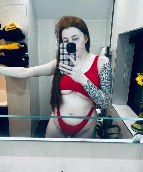 Molly Capper ポルノスター ホット アーカイブ
