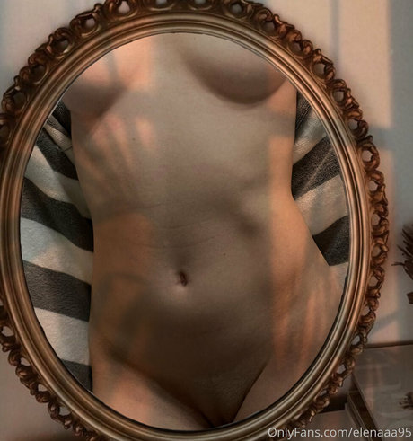 elenaaa95 完璧なスター 写真
