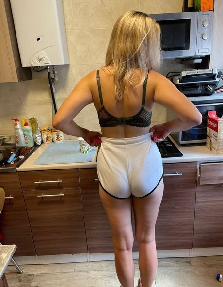 anna bellla セクシー女優 写真