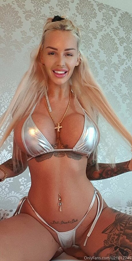 blondiebombxxx XXXモデル 写真