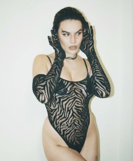 Marthe Woertman トップポルノスター 画像