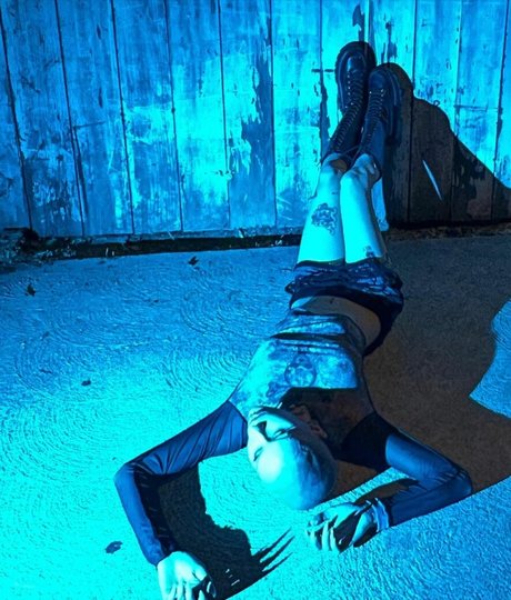 Siiickbrain ポルノスター 裸 画像