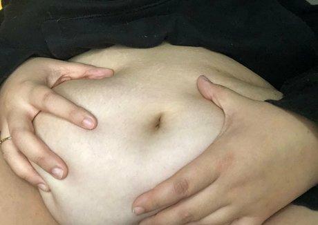 honeywithuhtummy ポルノスター 高品質 画像