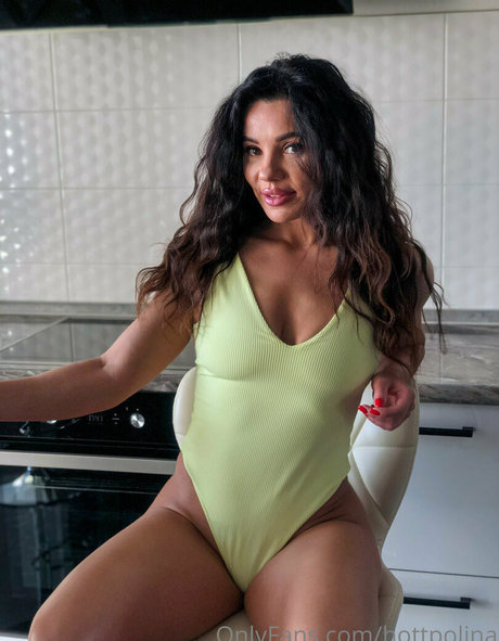 hottpolina 素敵な女優 写真