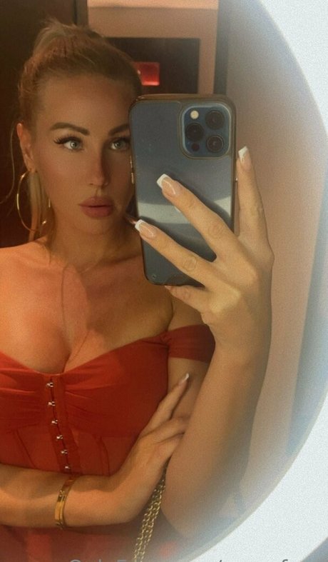 roxyyfoxx ヌードスター 写真