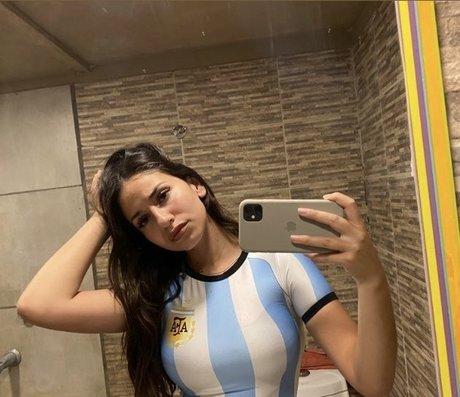 Meli Barroso エロティック女優 写真