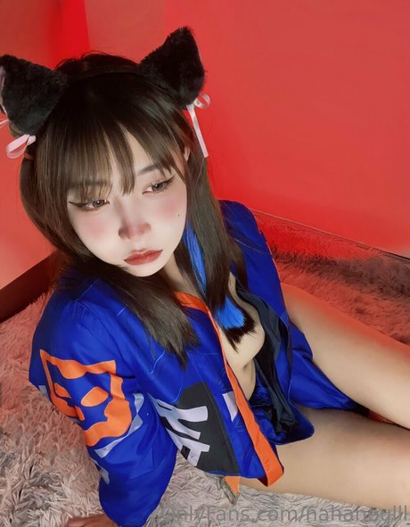 Jiebjah xxxスター 写真
