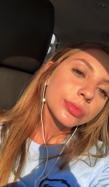 Kaelyn Myers ポルノスター HD 写真