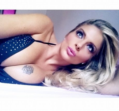 Francesca Cipriani モデル 写真