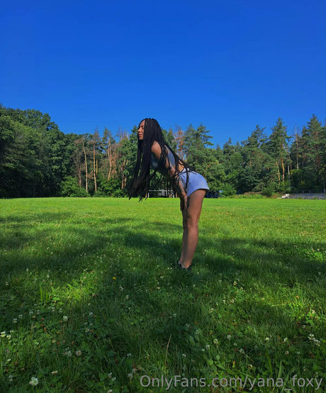 yanafoxy free エロティック女優 ギャラリー