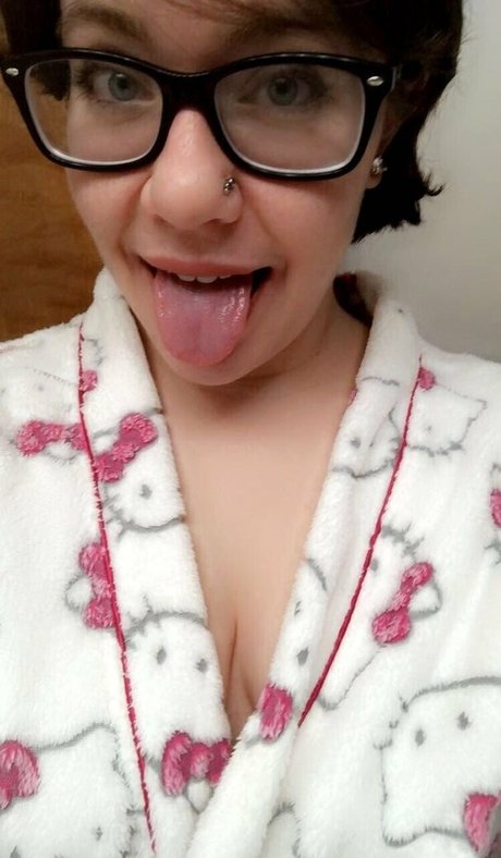 jennikatfree profile image