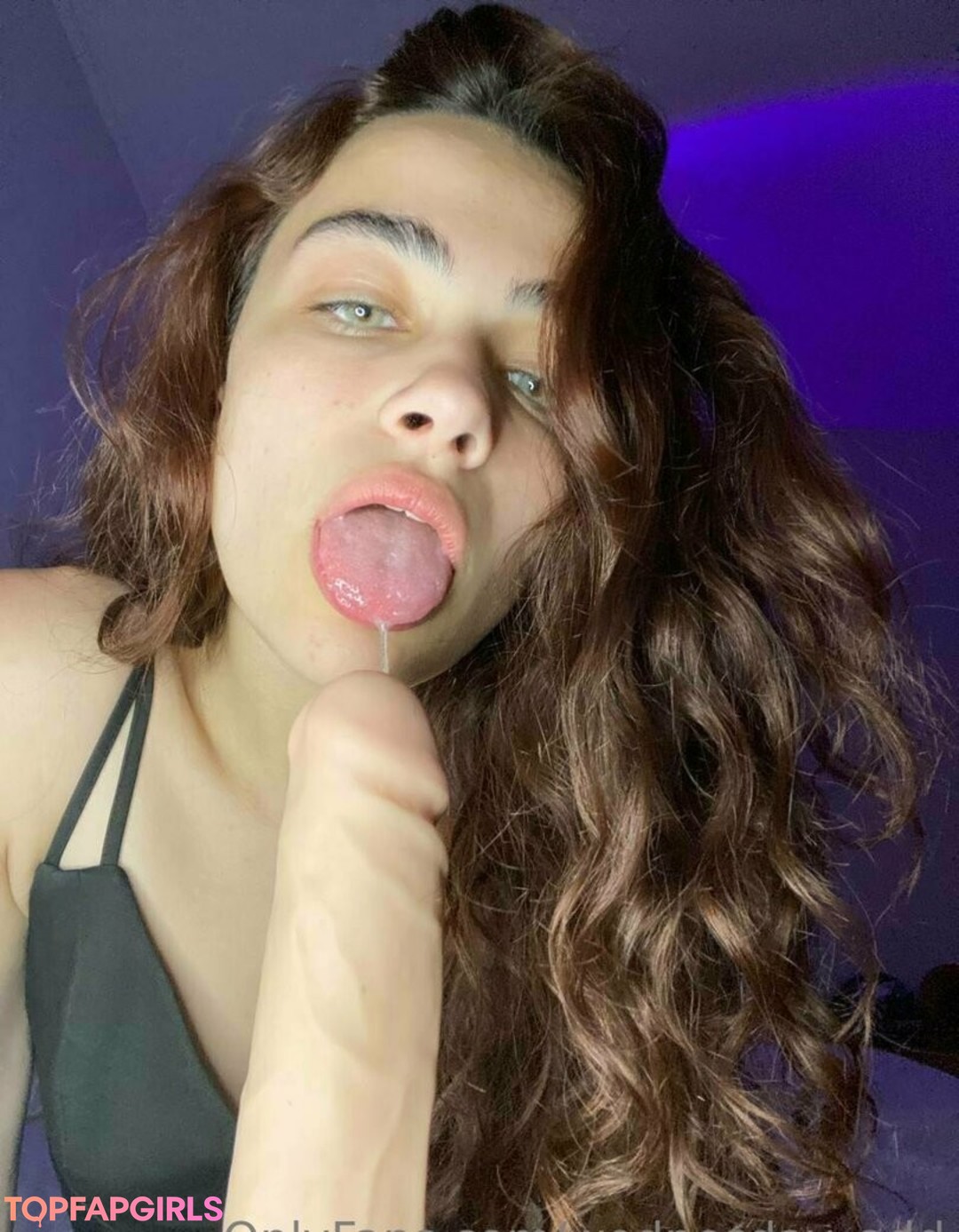 wednesday add 無料モデル 写真