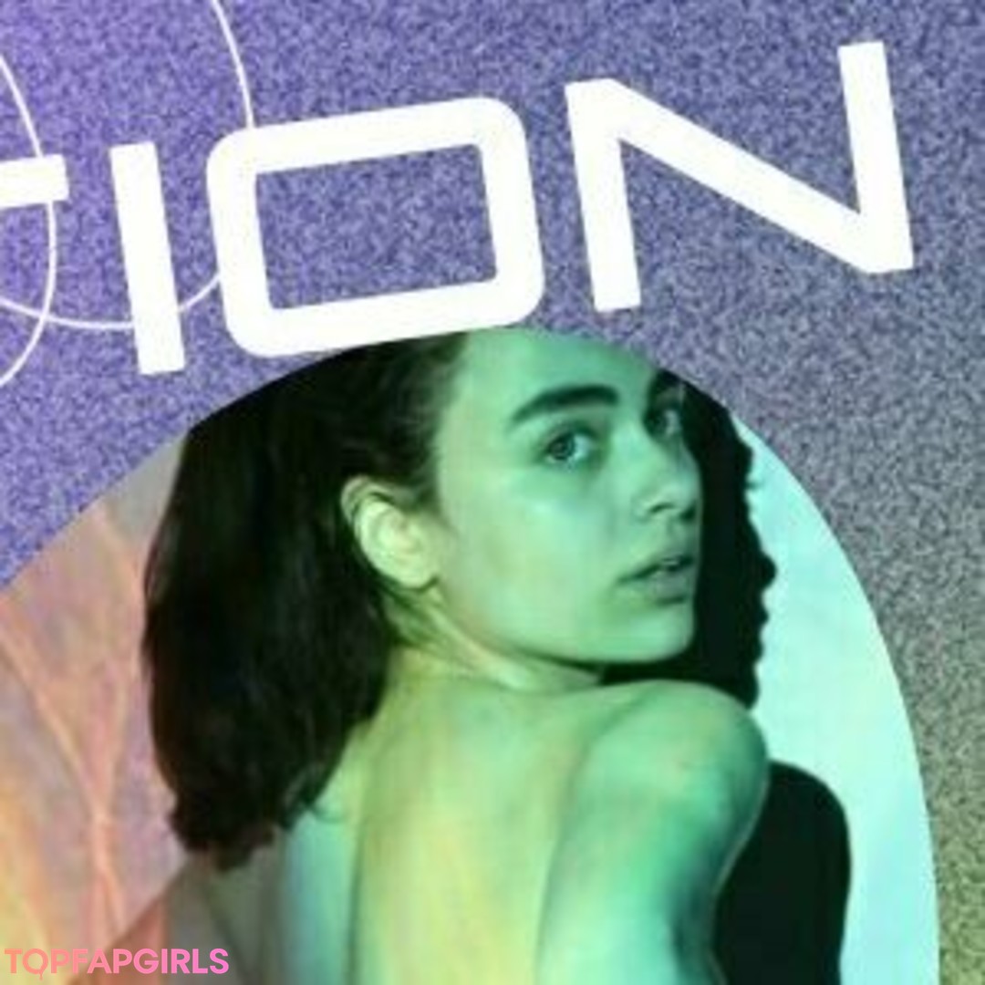 wednesday add ホットなポルノスター 写真