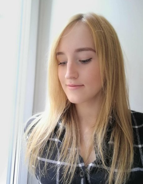 Laila Laurent 限定モデル 写真