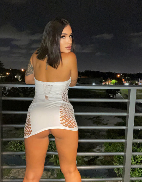 izabellaxo 限定モデル 写真