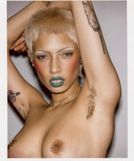 uglyworldwide ポルノスター パーフェクト 画像
