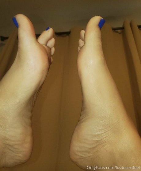 lizziesexifeet ポルノスター 美しい ギャラリー