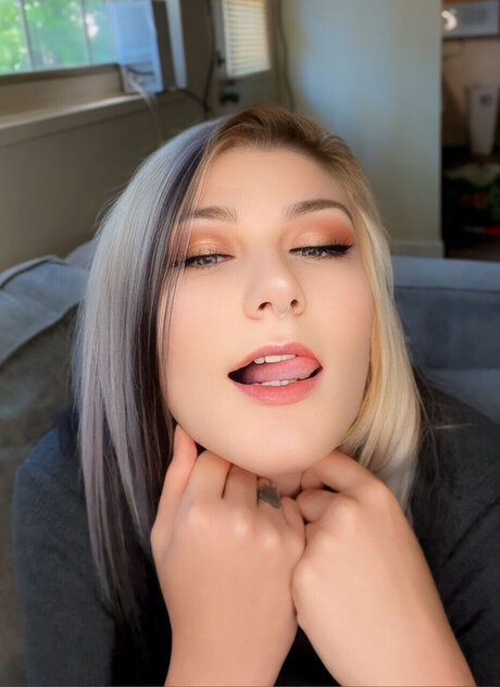 Seductive Sar ポルノスター 写真