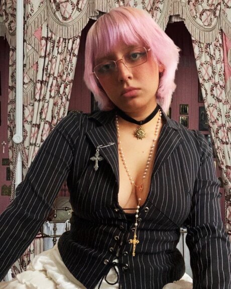 May Lamb ポルノスター 写真