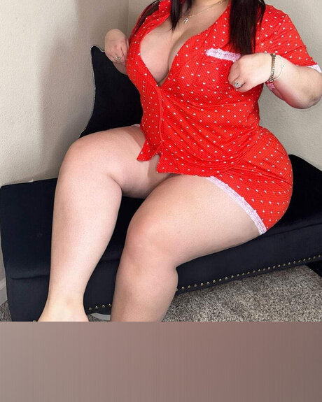 Nadinediva ポルノスター ヌード 写真