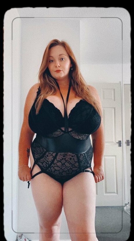 coco lls 美しいポルノスター 写真