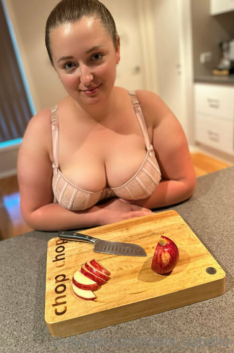 dani dabello ポルノスター ホット 写真