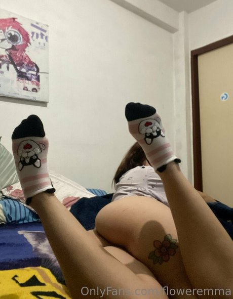 floweremma アダルト女優 画像