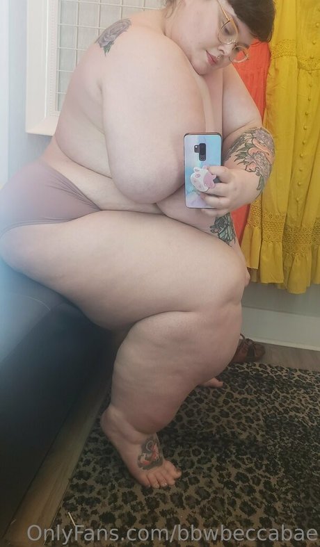 bbwbeccabae 可愛い女優 ギャラリー