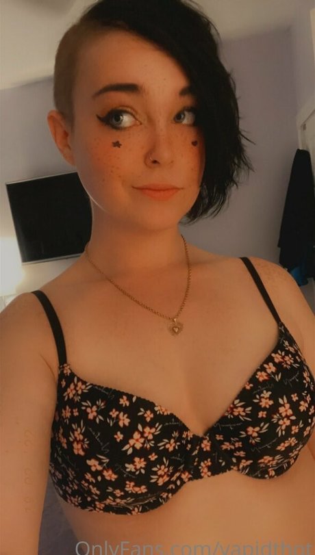 vapidthot ホットモデル 写真