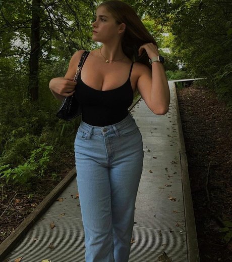 Gabriella Couto ポルノスター ホット 画像