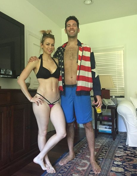 Iliza Shlesinger アダルトスター 写真