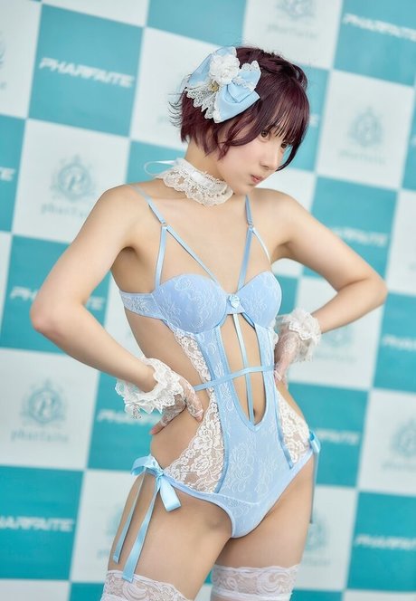 Amakawa Seika 裸のスター 写真