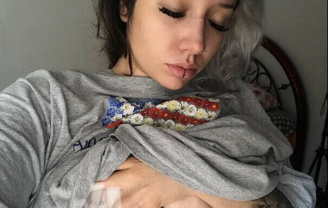 Ae bgirl01 ヌードのポルノスター 写真