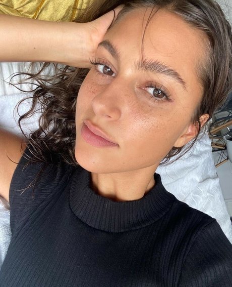 Renee Maudlena Noe xxx女優 アーカイブ