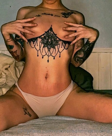 vesteraalenhotmama かわいいモデル 写真