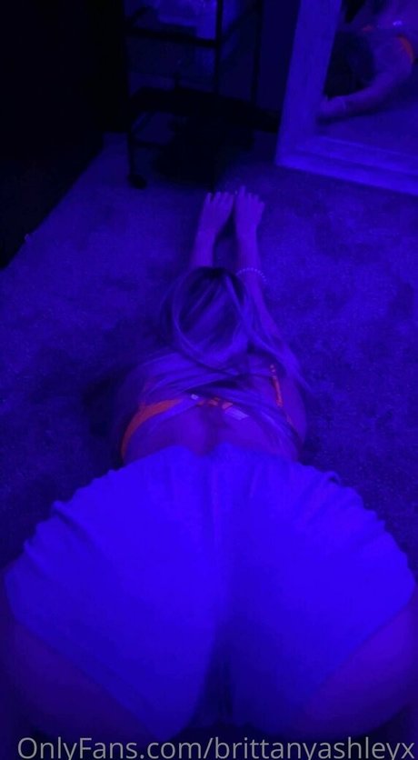 Brittanyashleyx ホット女優 ギャラリー