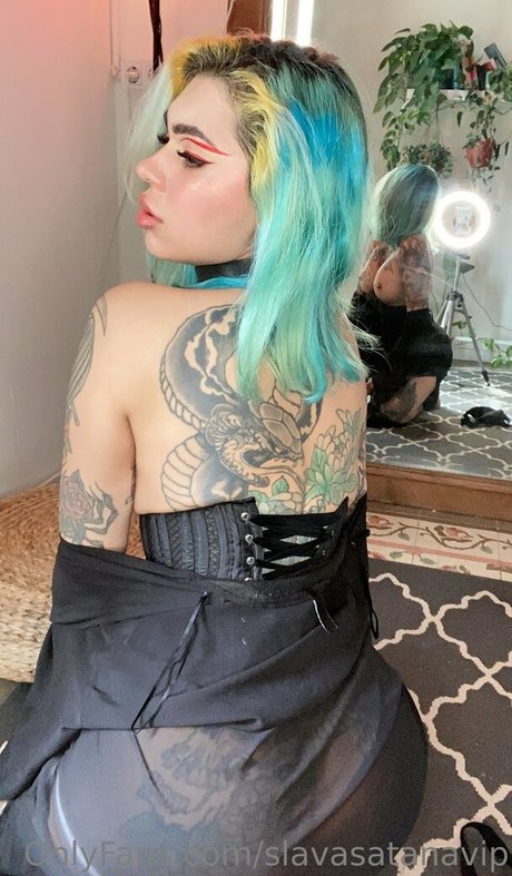 slavasatanavip 完璧なポルノスター 画像