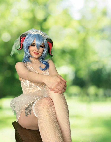 katiebuggz 高品質モデル 写真