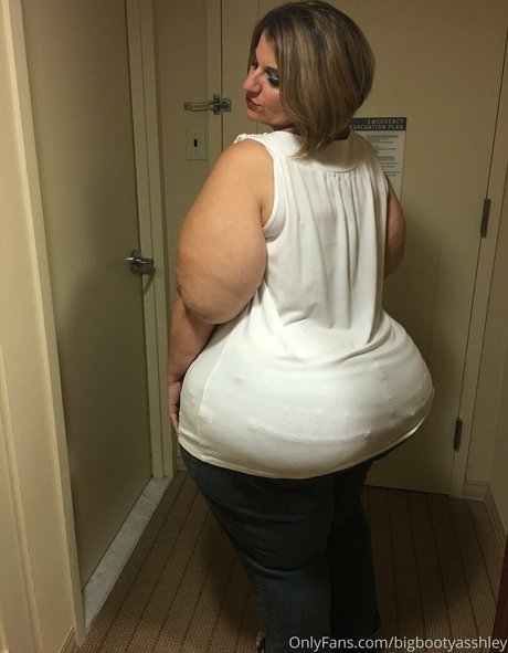 bigbootyasshley ポルノスター ホット ギャラリー