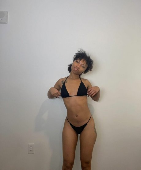 CurlyFryK top profile image
